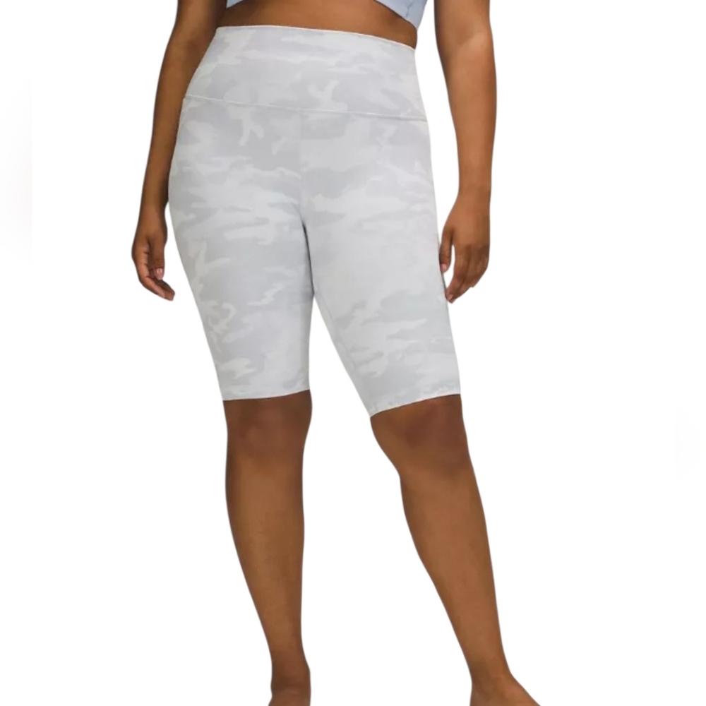 Nwt LULULEMON Wunder Under High Rise 10" Shorts Gray Camo White 12/14